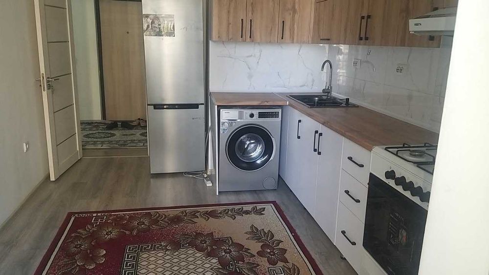 Янги Дархон 2-хонали уй ижарага берилади хамма шароти бор.