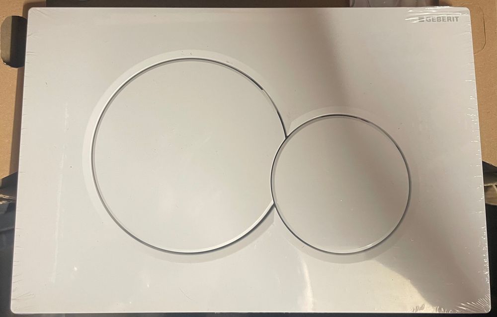 Активатор Geberit Sigma 01 Бял с двойно промиване.Чисто нов.