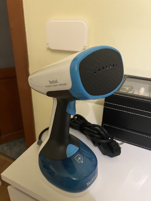 Aparat de calcat Tefal Acces Steam DT7000E0