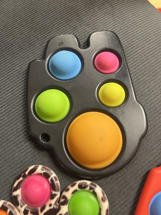 Попит 3 броя