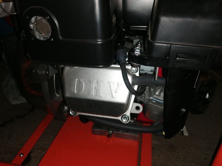 Бензинова Високо напорна помпа 2цола 7bar.