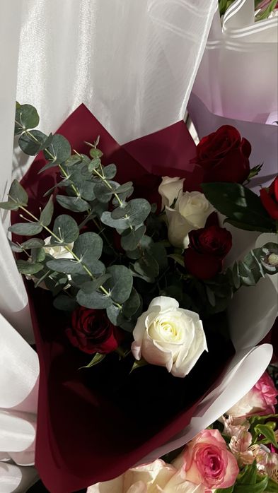 Букет гүлдер сатылады срочно