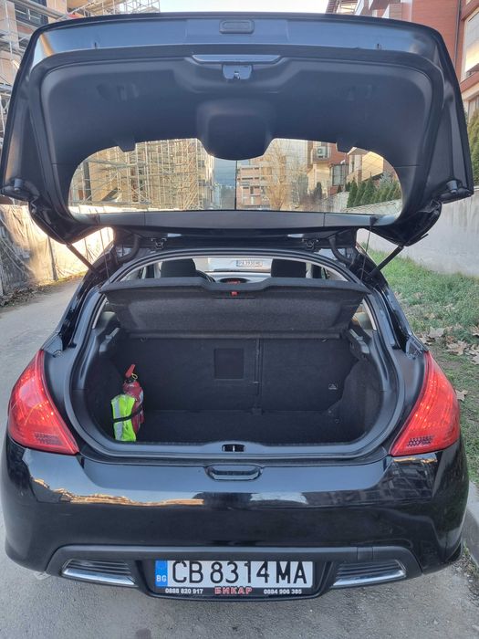 Peugeot 308 1.6 HDI Панорамен покрив