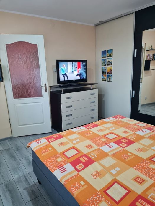 Închiriez apartament
