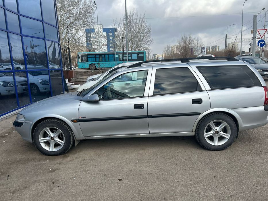 Опель вектра б 1998г