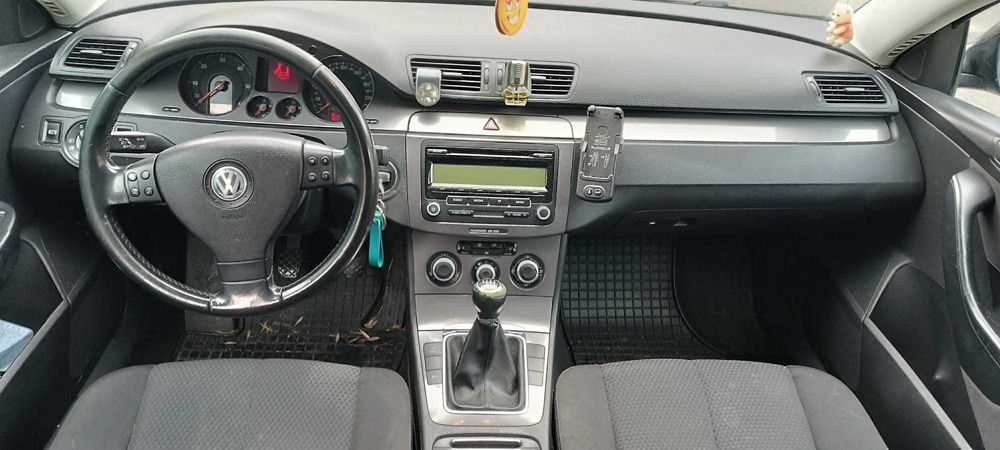 De vanzare sau schimb Passat B6 CBBB