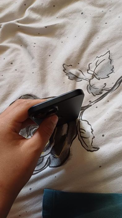 Assalomu alaykum Iphone 15 sotiladi