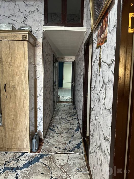 Kvartira sotiladi yangi bozor Hamrozni oldida 3xona 120 kvadrat skvazn