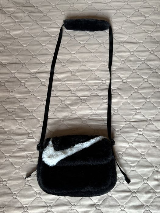 Дамска чанта Nike