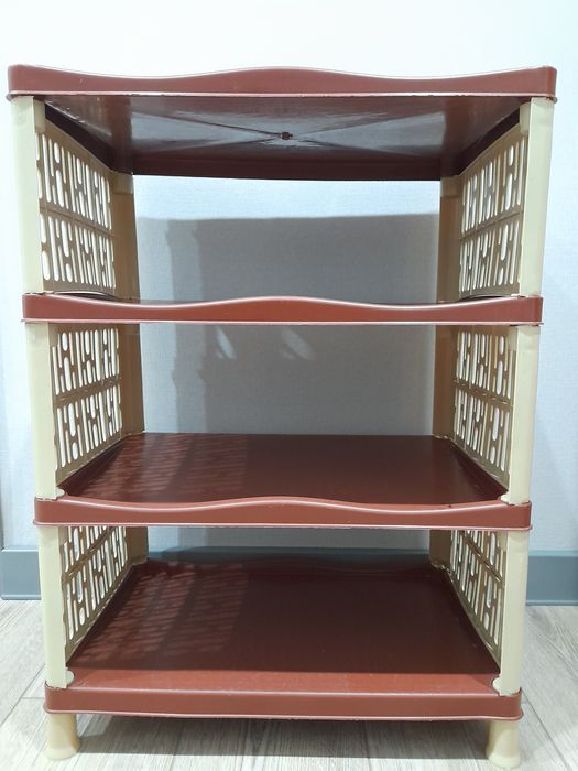 Продается обувница