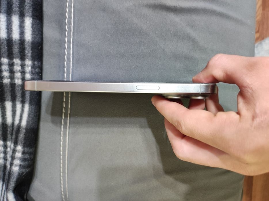 Обменяю iphone 15 pro max