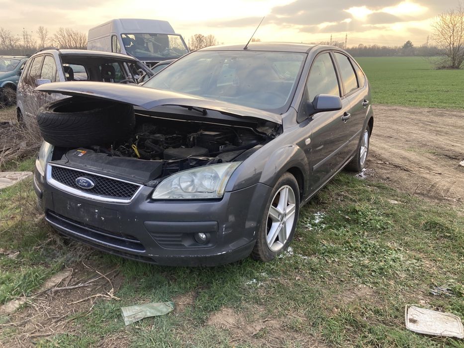 Продава се само на части Форд Фокус II 1.8 дизел , 2007 година