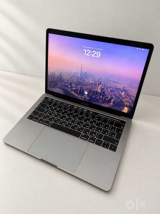 MacBook Pro 13" 2018 | i5 | 16 GB / 512 GB | Touch Bar