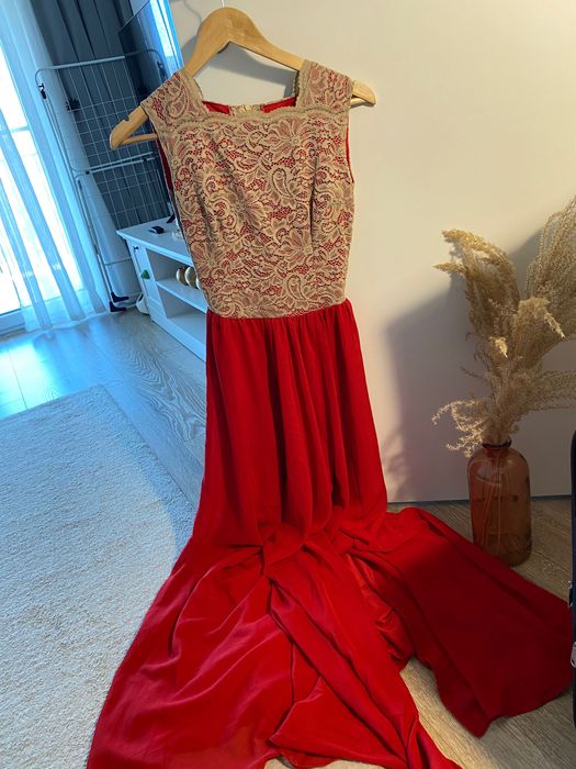 Rochie de seară rosie