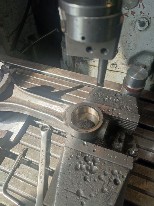 Замена втулок шатуна