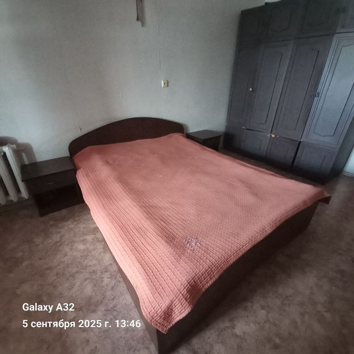 Срочно продам спальный гарнитур