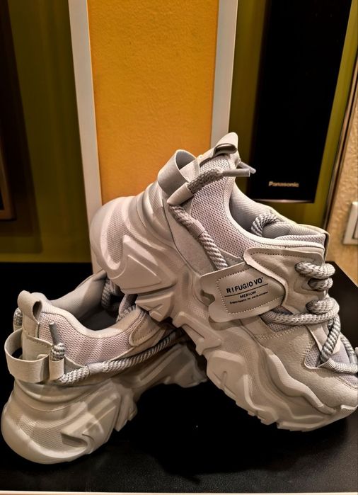 Шикарные и хайповые кроссы!