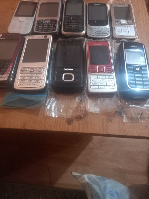 Продаю телефоны нокиа орегенал