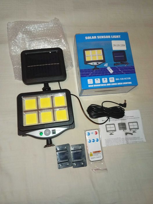 Lampa Solara de Perete cu senzor de miscare 1200W model BK-128-4COB