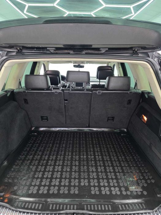 VW  Touareg, folosit, primul proprietar în Romania