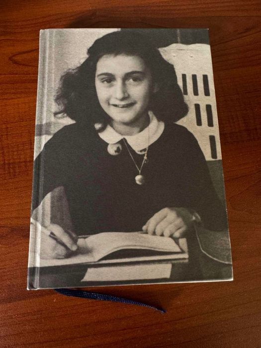 Дневниците на Ане Франк на англииски език