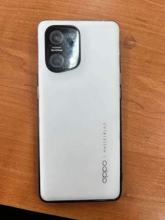 Продаю телефон oppo find x5