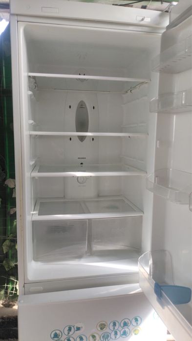 Продам холодильник