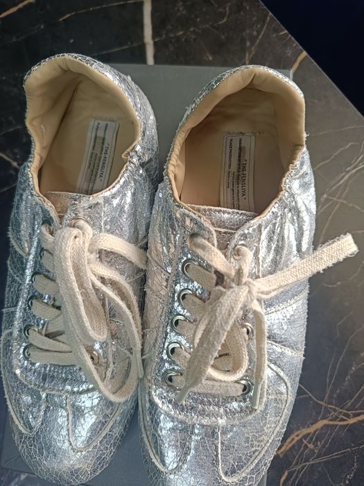 Продам крассовку женскую