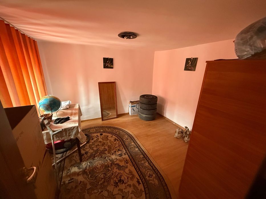 De vânzare casă cu 3 camere, zona Chercea