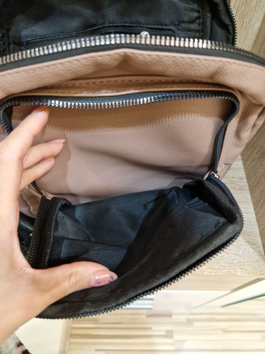 Дамска чанта- Раница