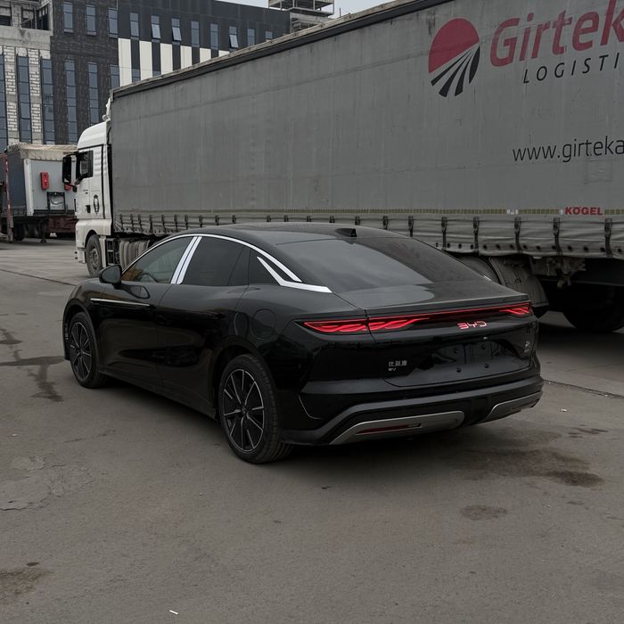 BYD Han L (701 km 1 pozitsiya)