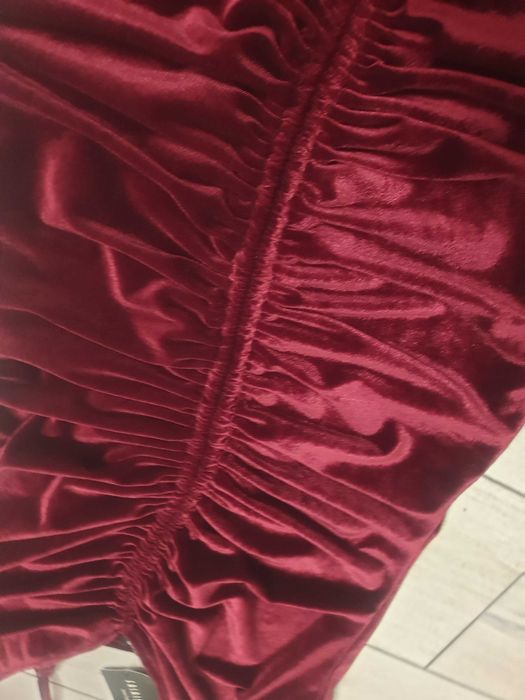 Rochie noua cu eticheta catifea fashion nova burgundy s36