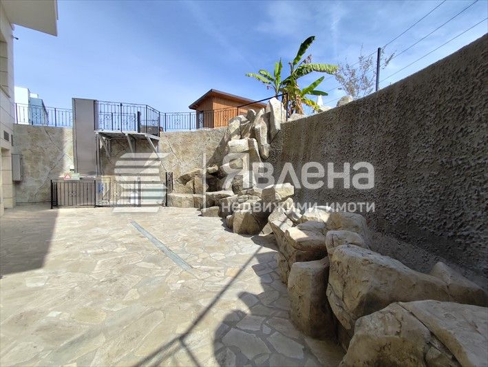 Дава се под наем Заведение в Пловдив, Южен - 256 кв.м за 2200 € - Снимка #10