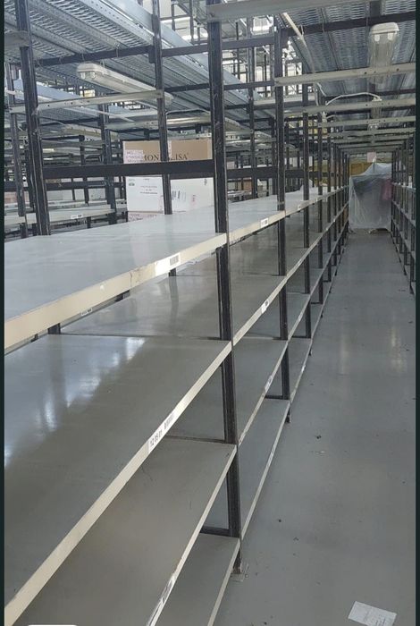Rafturi metalice