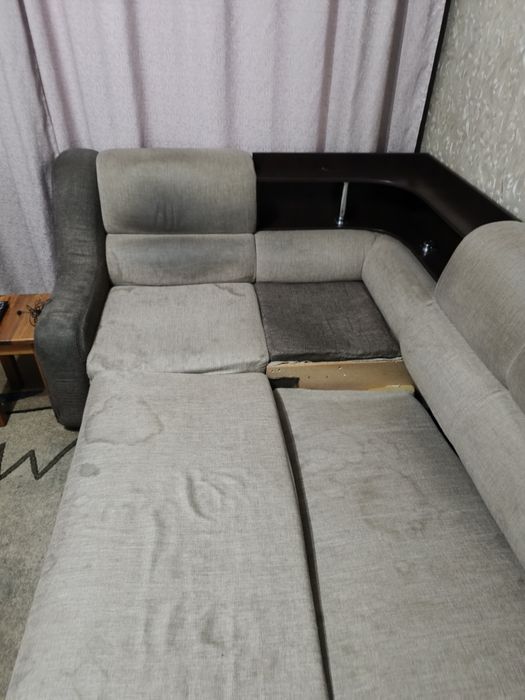 Диван вместе с креслом