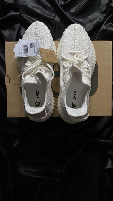 Yeezy Boost 350 V2 “Bone”