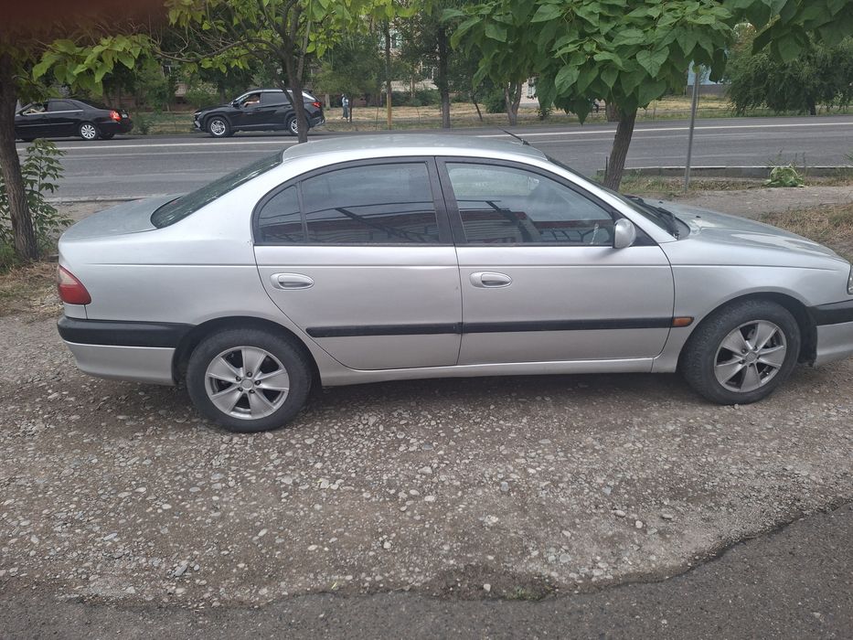 Продаётся Тойота авенсис 2001 год