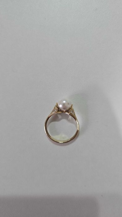 Продается золотое кольцо .