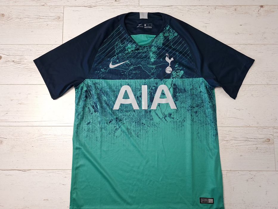 Nike Tottenham-Ориг.тениска Нова!!!