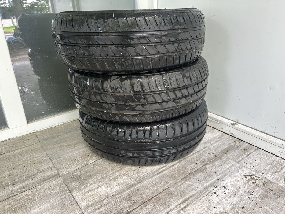 Anvelope  de vara aproape noi 195/65/15