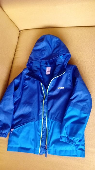 Детско яке, неразличимо от ново.