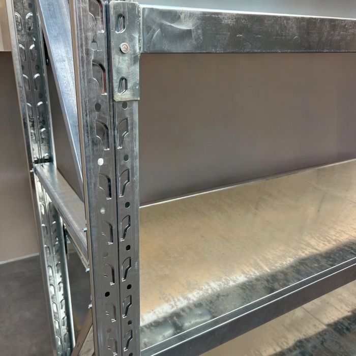 Метални поцинковани стелажи