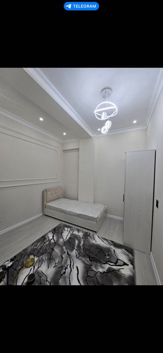 продается своя квартира улица рудакий красный дом