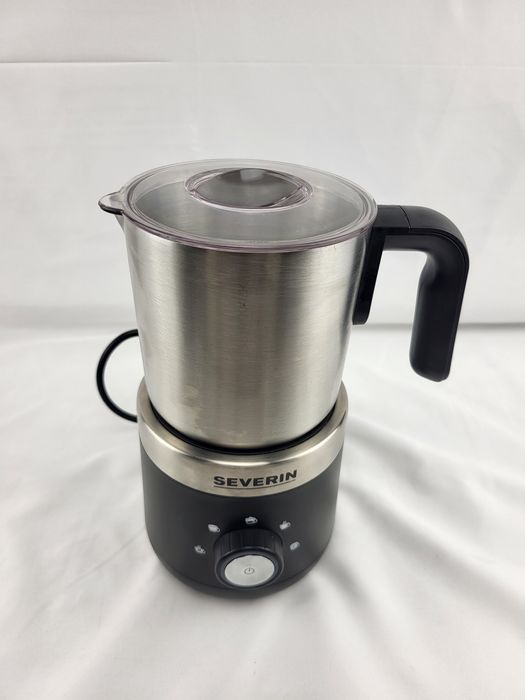 Машина за разпенване на мляко