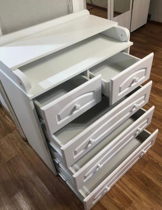 Комод белый хороший