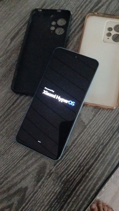 Продам телефон срочно