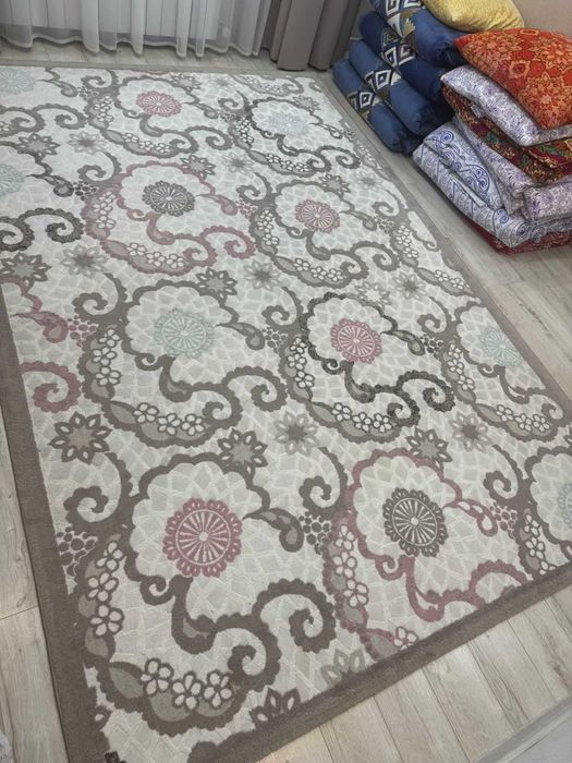 Ковер в отличном состоянии