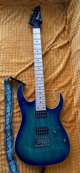 Электрогитара  Ibanez  RG421AHM