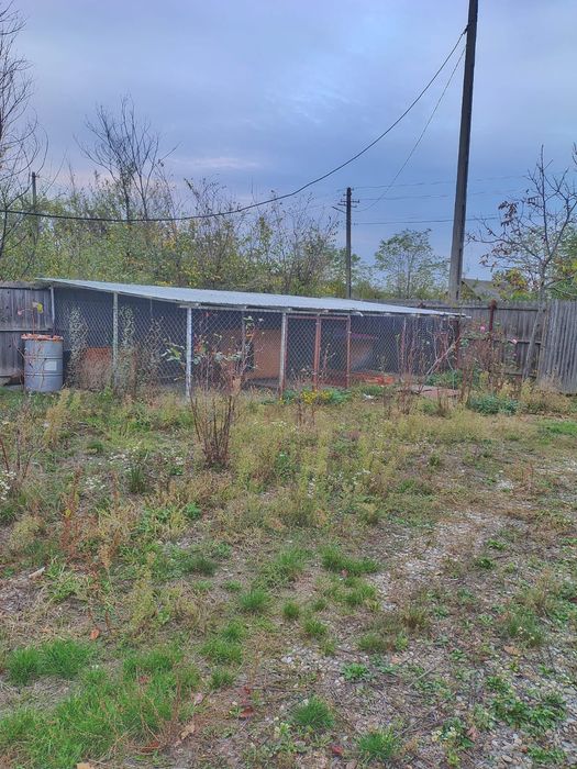 Unic proprietar vând teren intravilan+casă+anexa +teren extravil