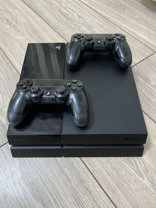 Продается Ps 4 цена договорная